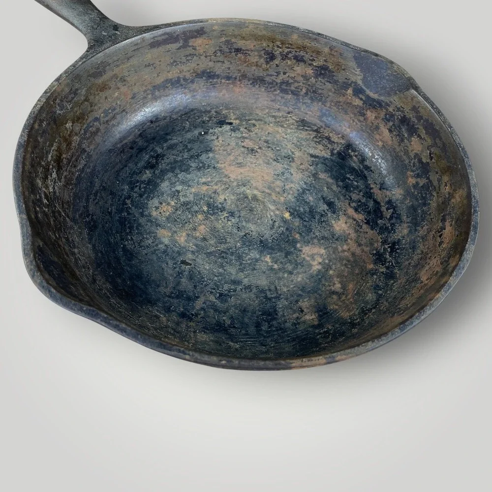 Wagner Ware No 5 Cast‎ Iron Skillet 8 Inch USA Slight Wobble AS IS Pan